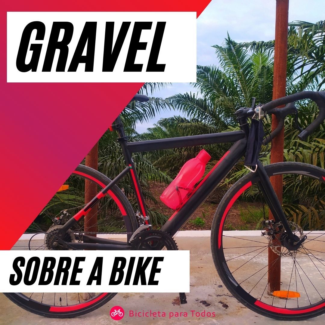 foto de uma gravel preta com legenda gravel sobre a bike